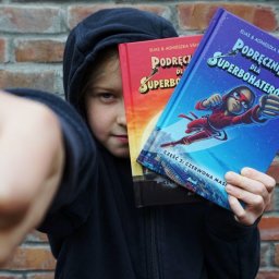 Podręcznik dla Superbohaterów 2 - komiksy o przemocy szkolnej