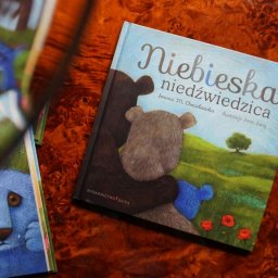 Niebieska niedźwiedzica - książka dla dzieci o tolerancji i różnorodności