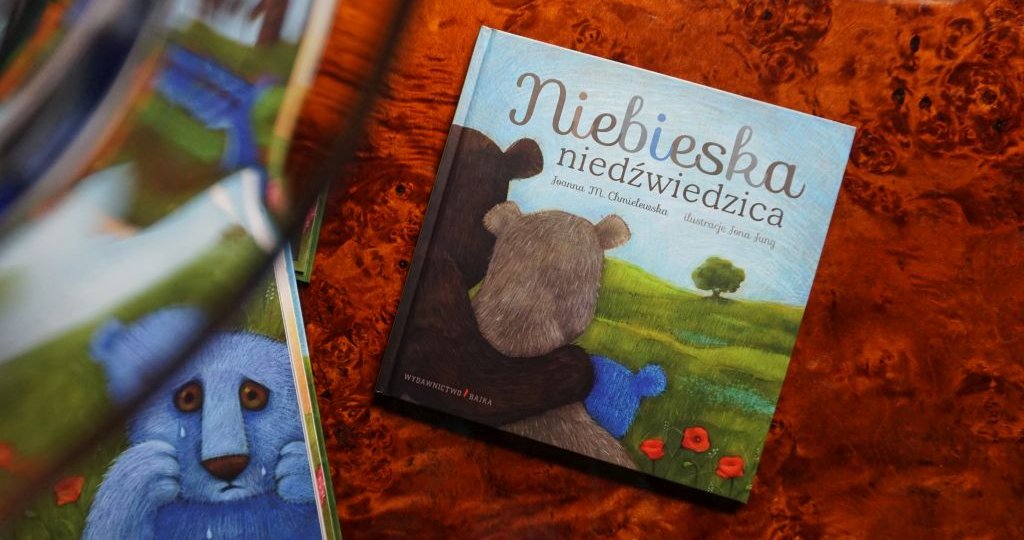 Niebieska niedźwiedzica - książka dla dzieci o tolerancji i różnorodności