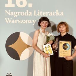 Anna Taraska, Dominika Czerniak-Chojnacka, „Dwa słowa", Wydawnictwo Dwie siostry